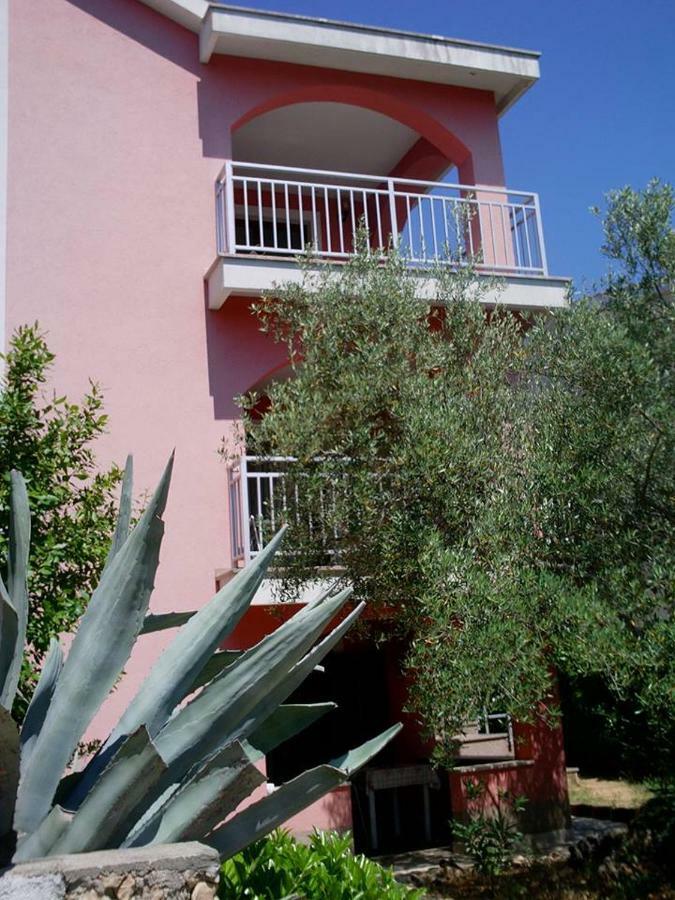 Apartmani Vesna Пінезіци Екстер'єр фото